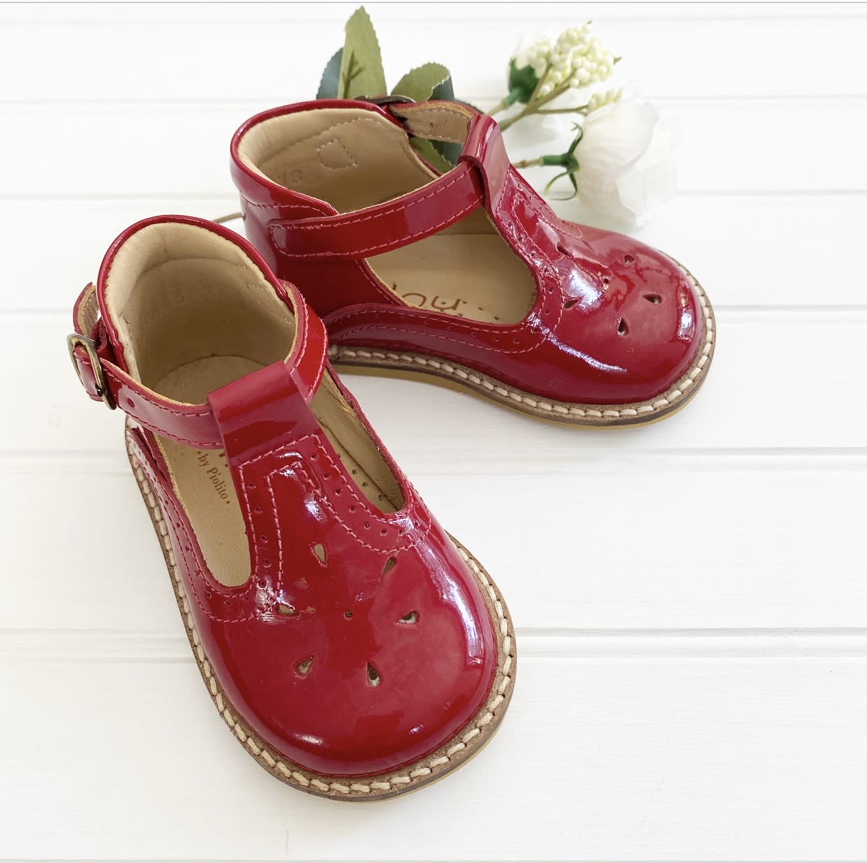 Zapato Alicia Charol Rojo