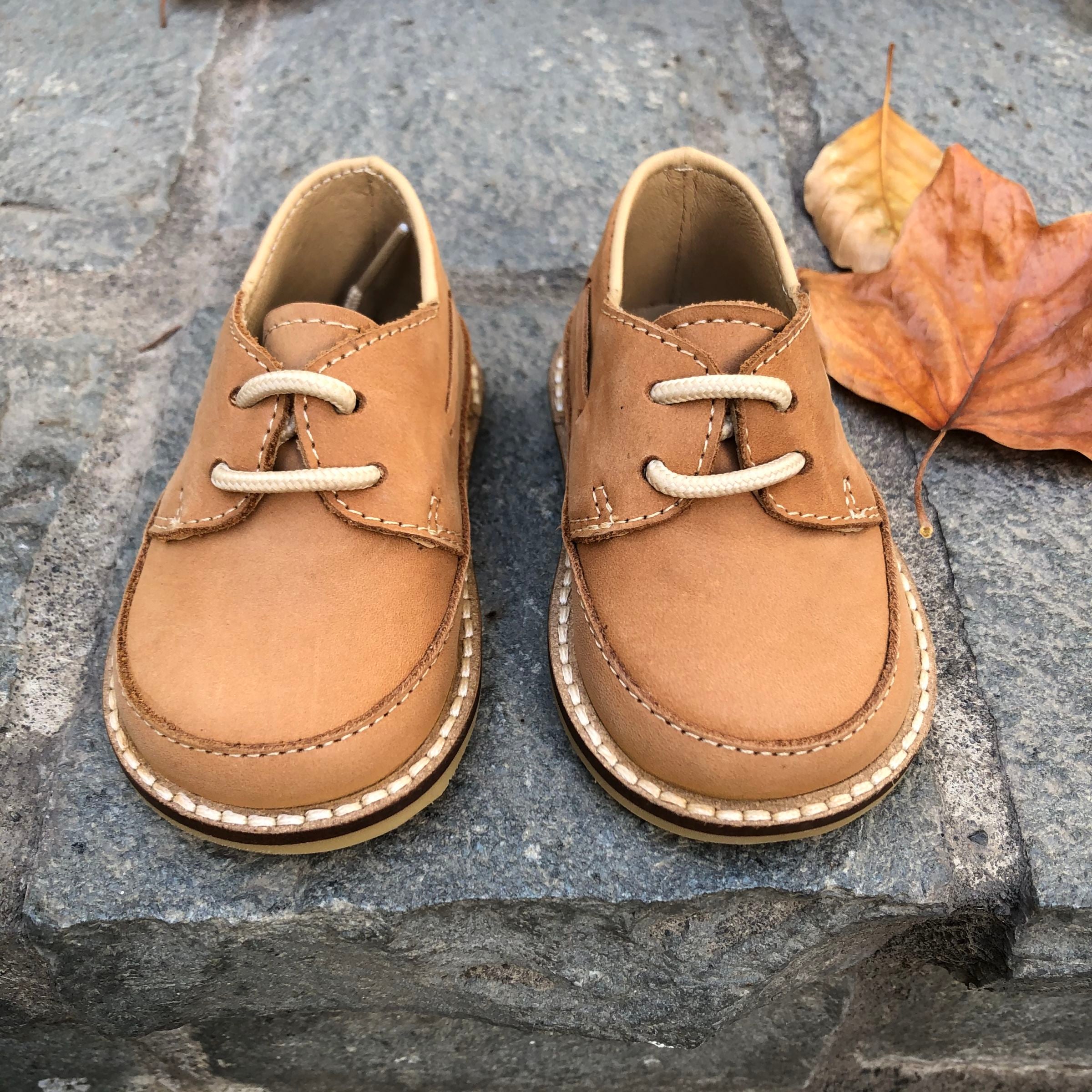 Mocasin niño cuero