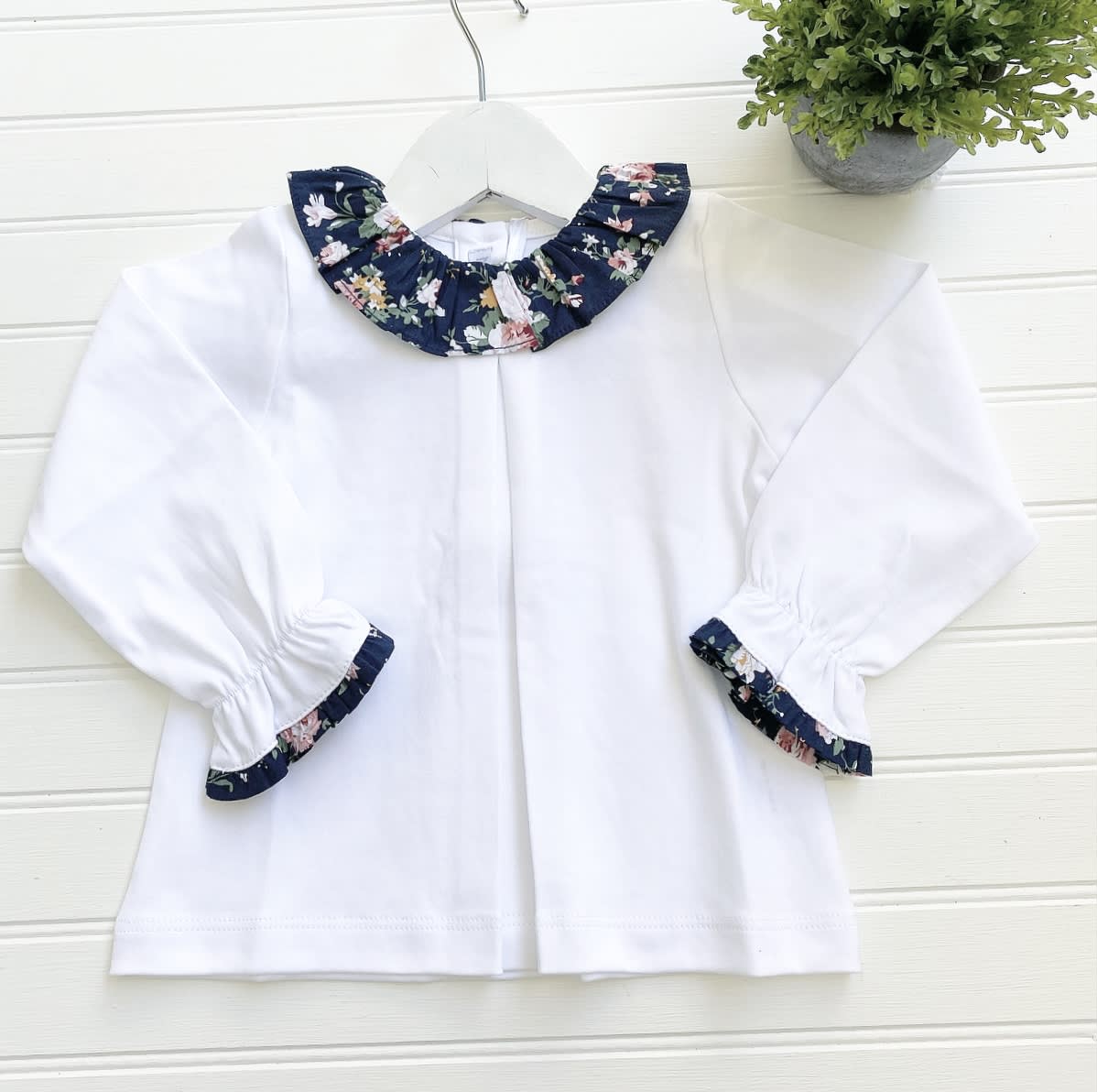 Polera m/l cuello flores