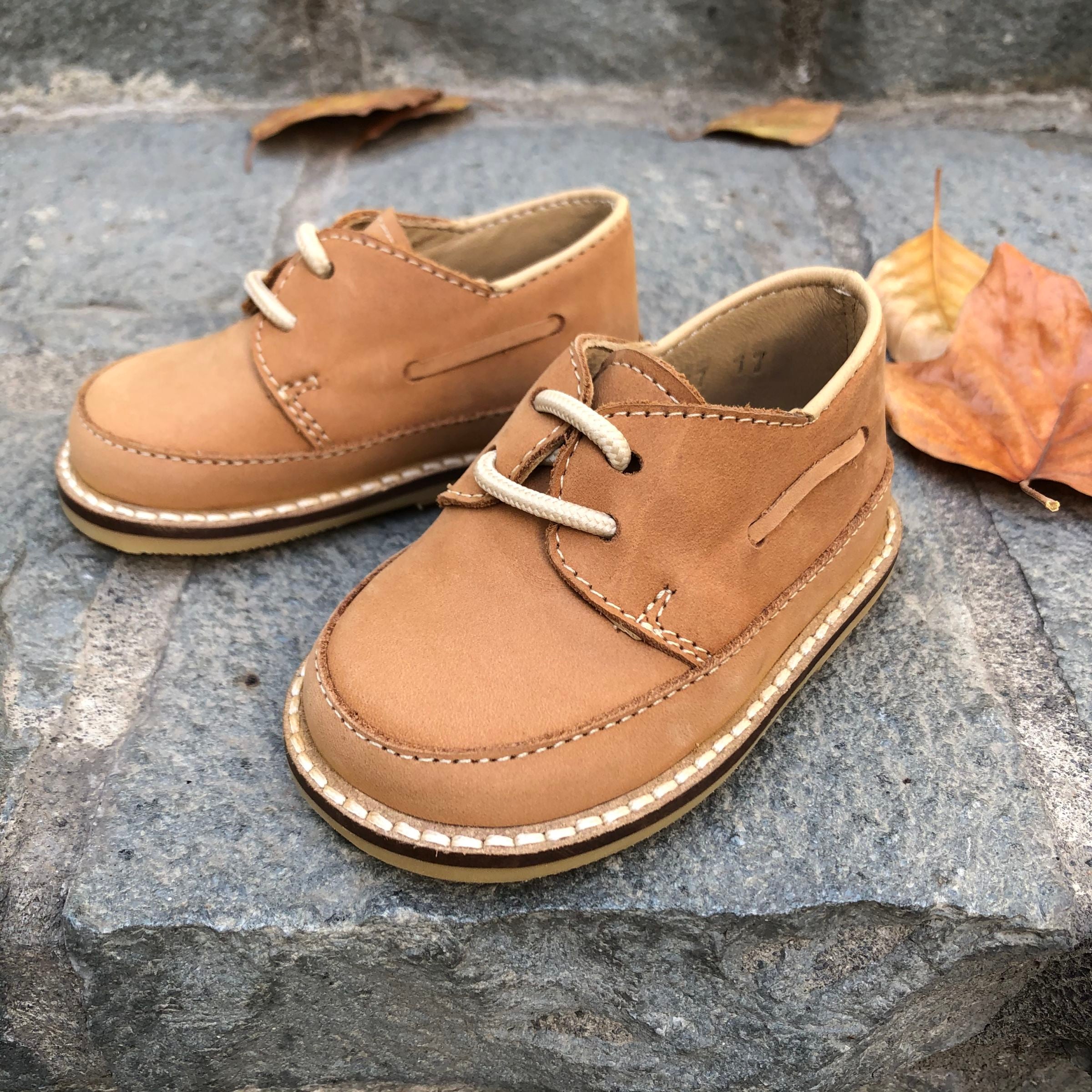 Mocasin niño cuero