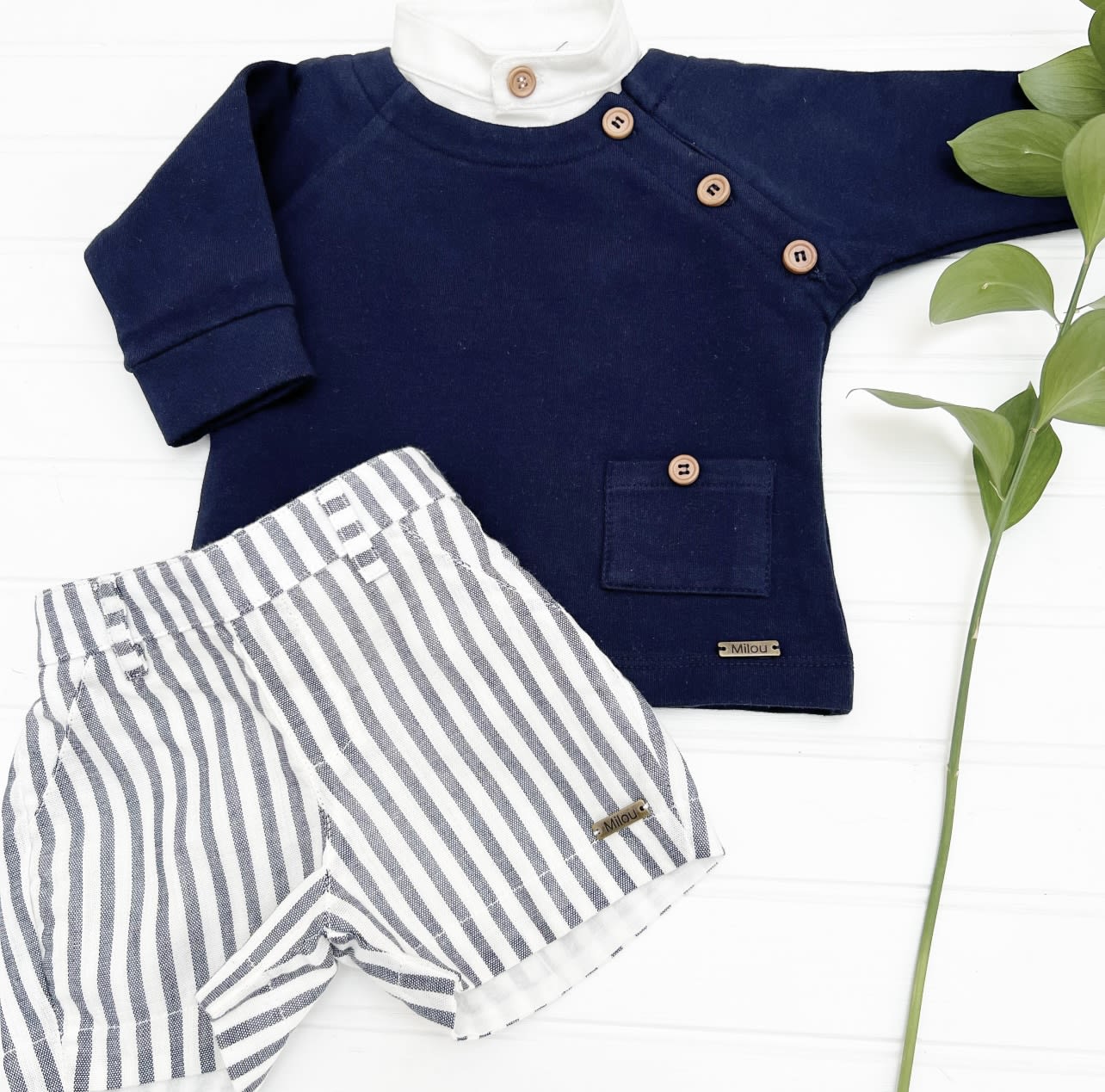 Poleron azul botones