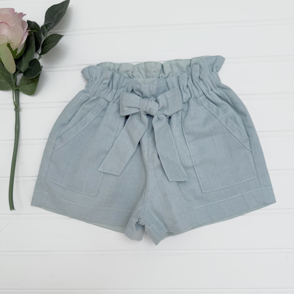 Short niña lazo lino menta