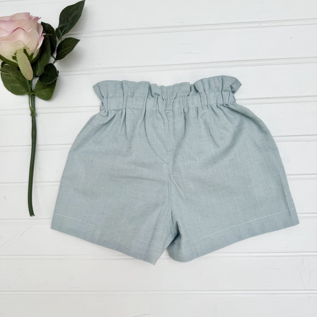 Short niña lazo lino menta