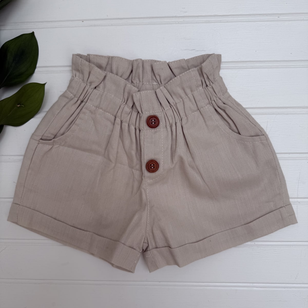Short niña lino arena