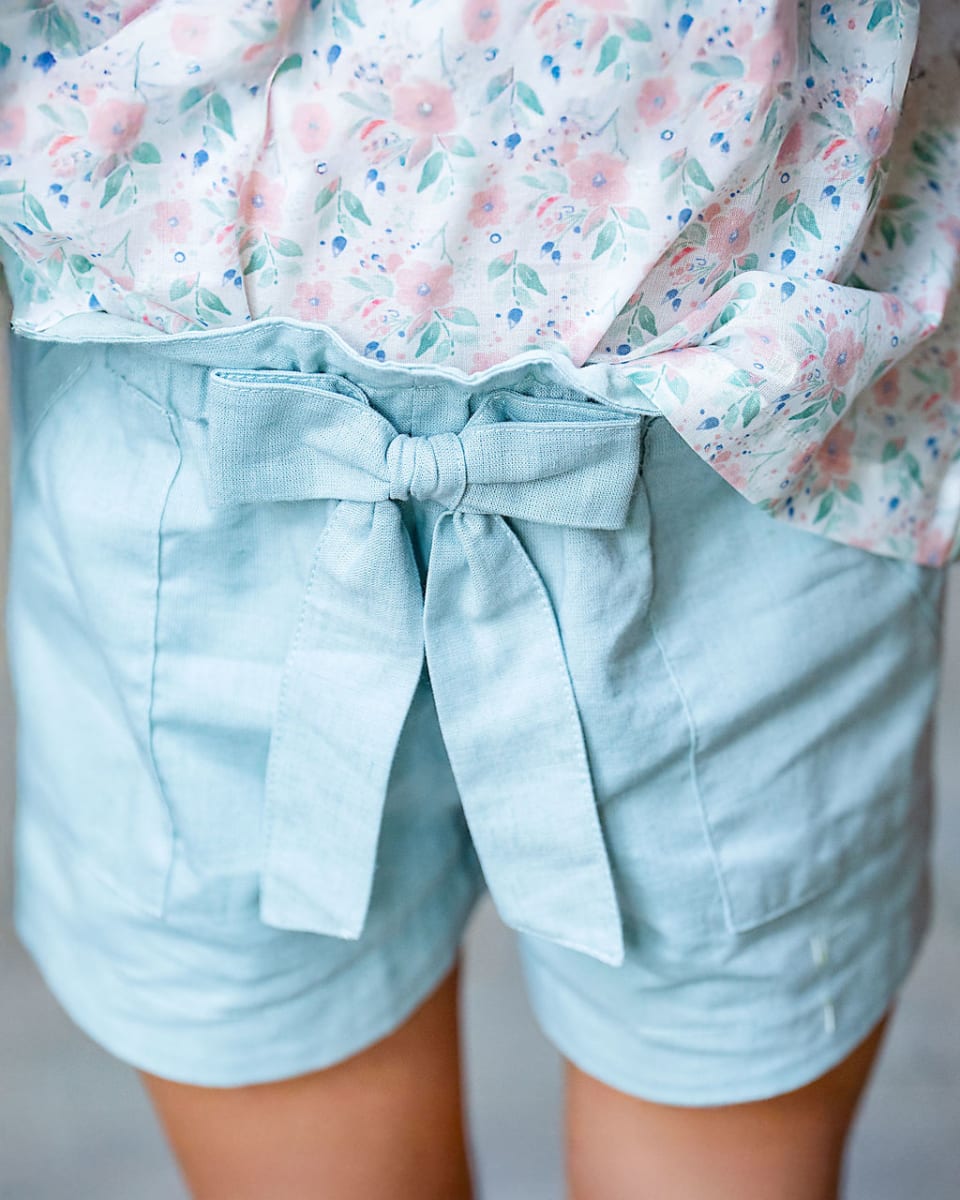 Short niña lazo lino menta