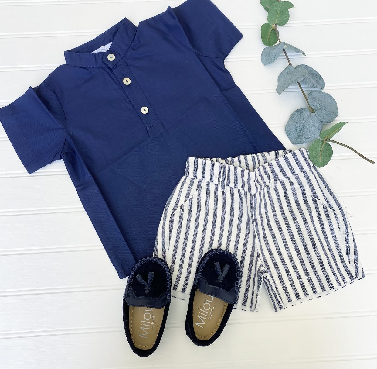 Short Navy Niño
