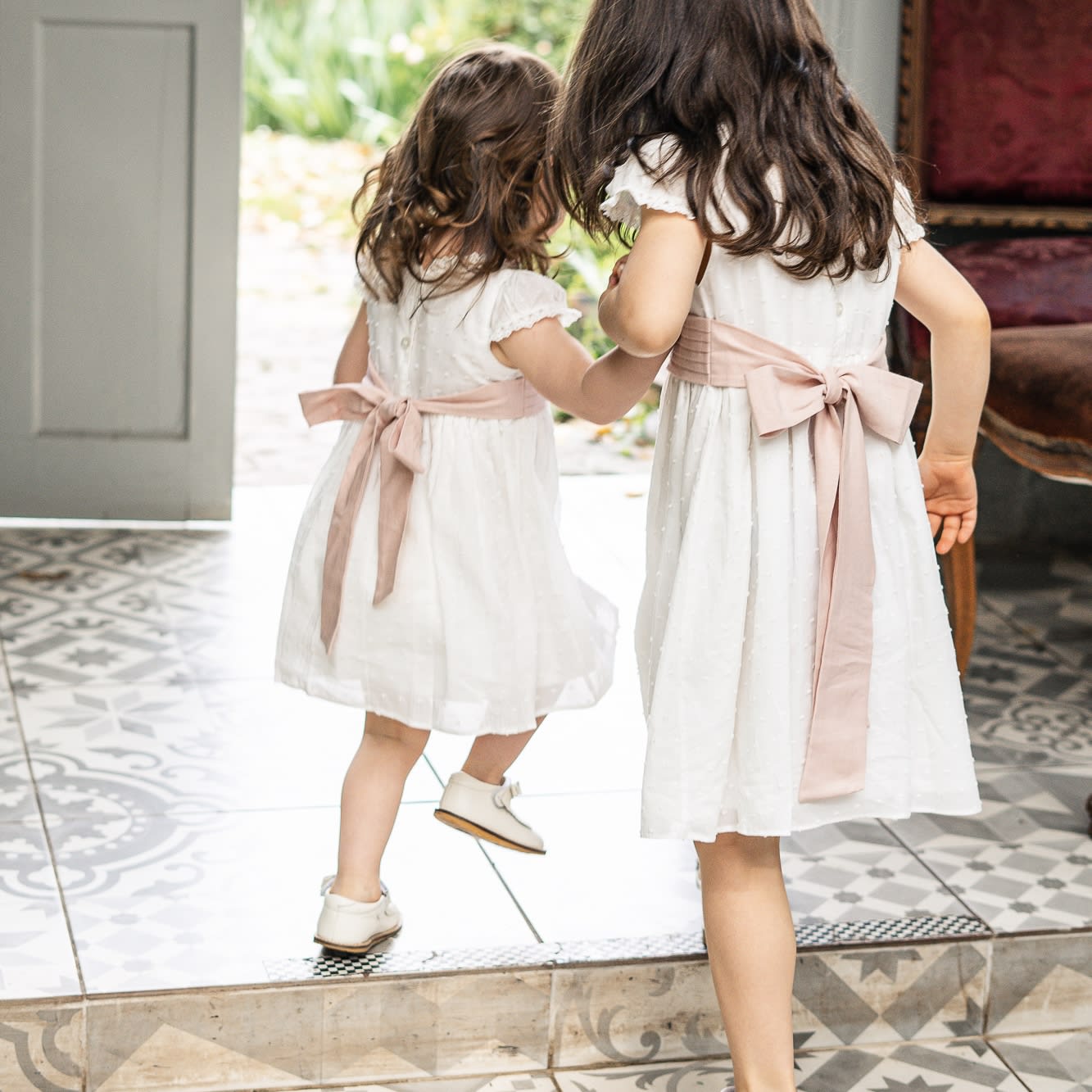 Vestido Jesu Plumeti Cinto Rosa