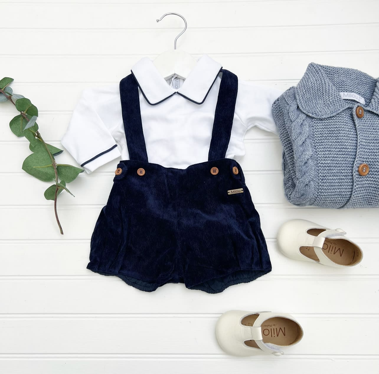 Short Niño Tirantes Azul