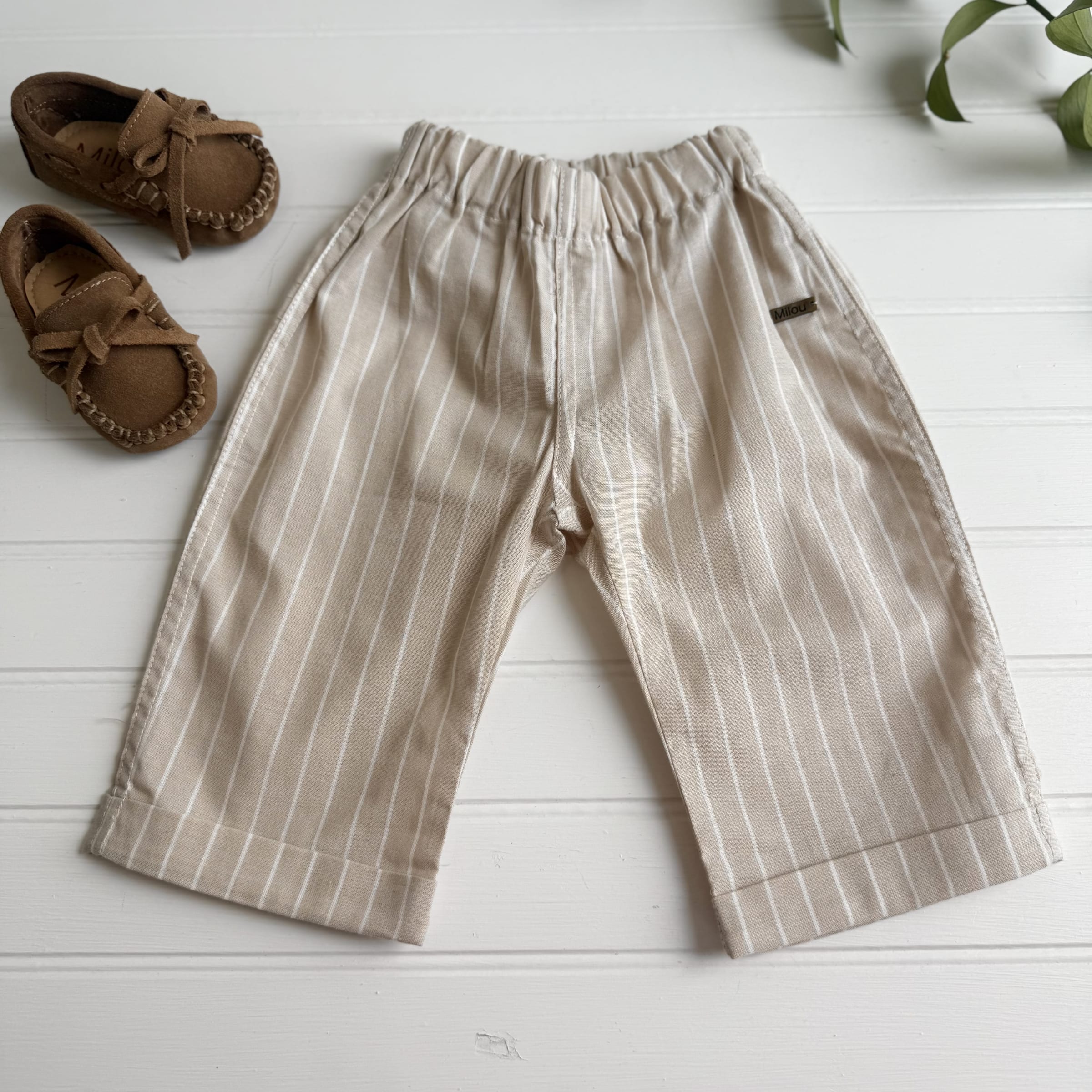 Pantalon niño rallas beige