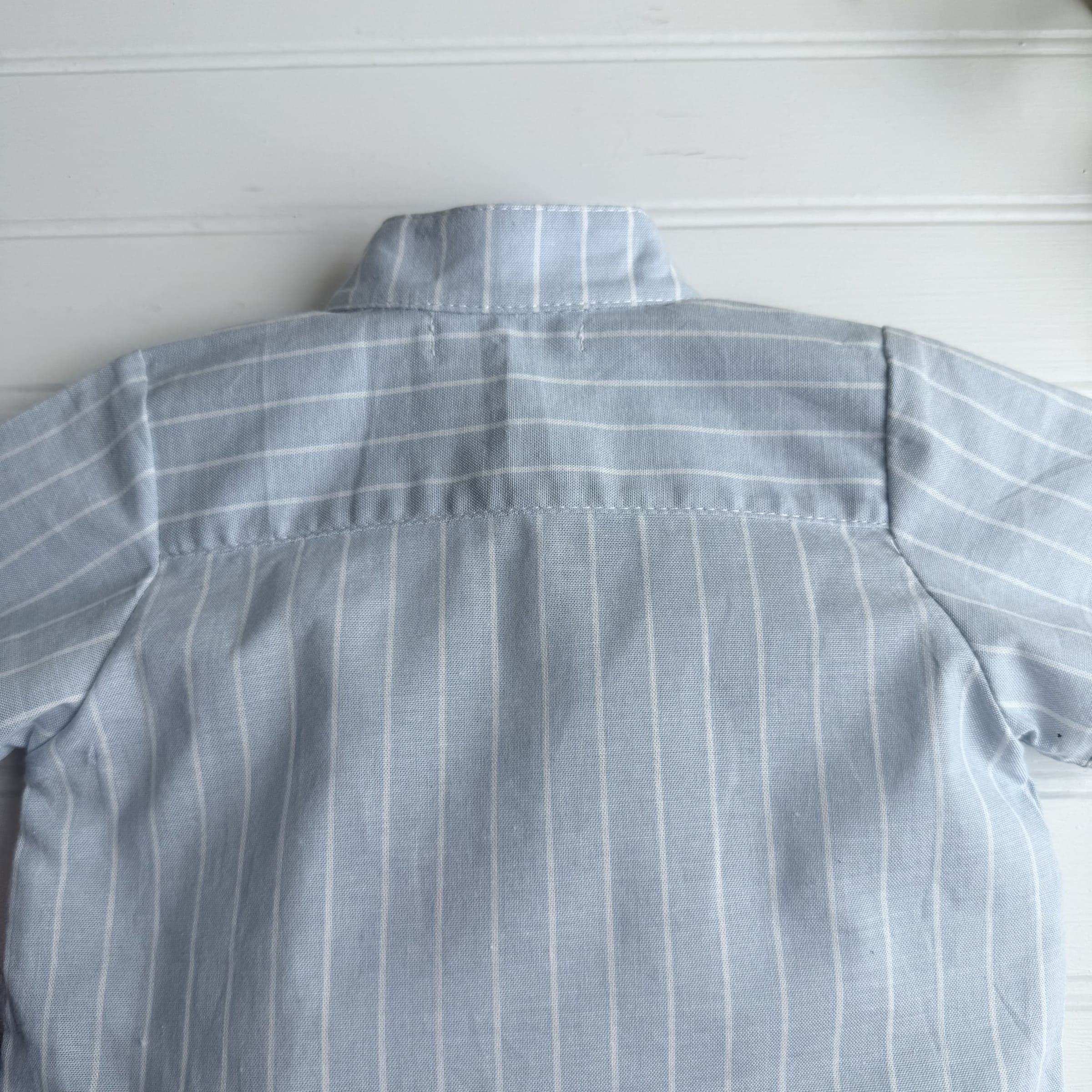 Camisa rallas celeste m/c