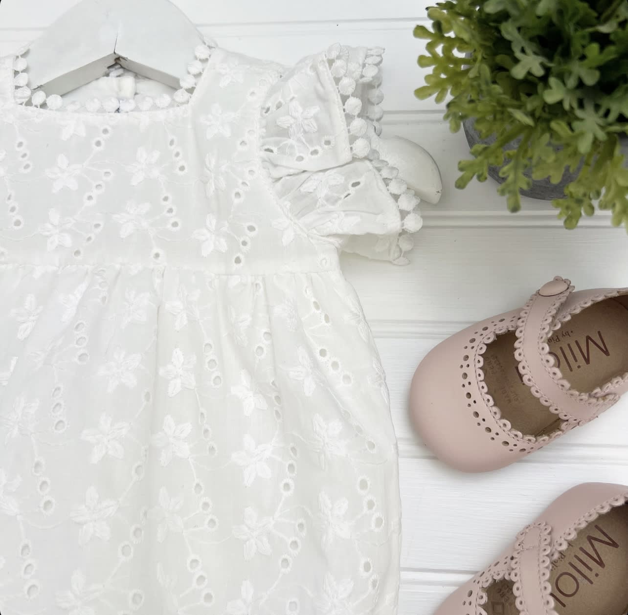 Ranita Broderie Carmen