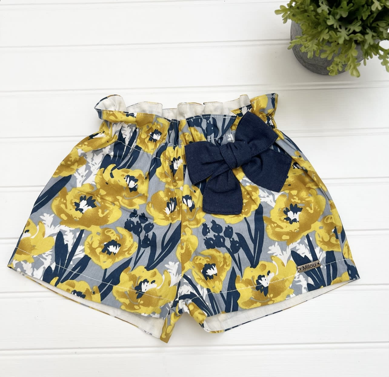 Short flores amarillo