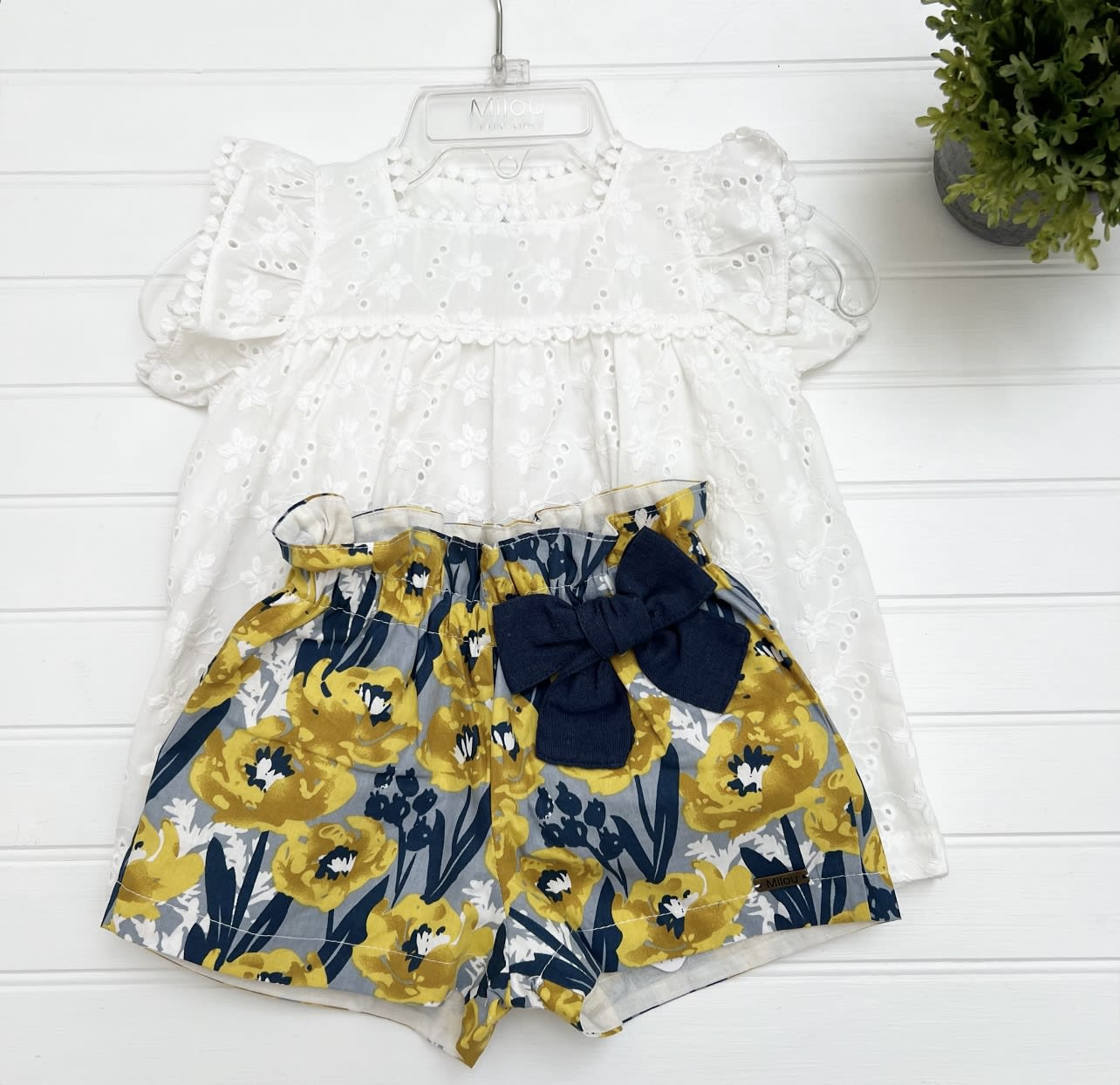 Short flores amarillo