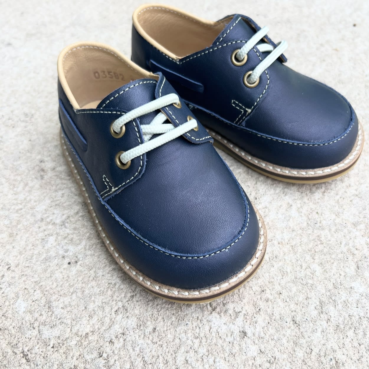 Mocasin niño cuero azul