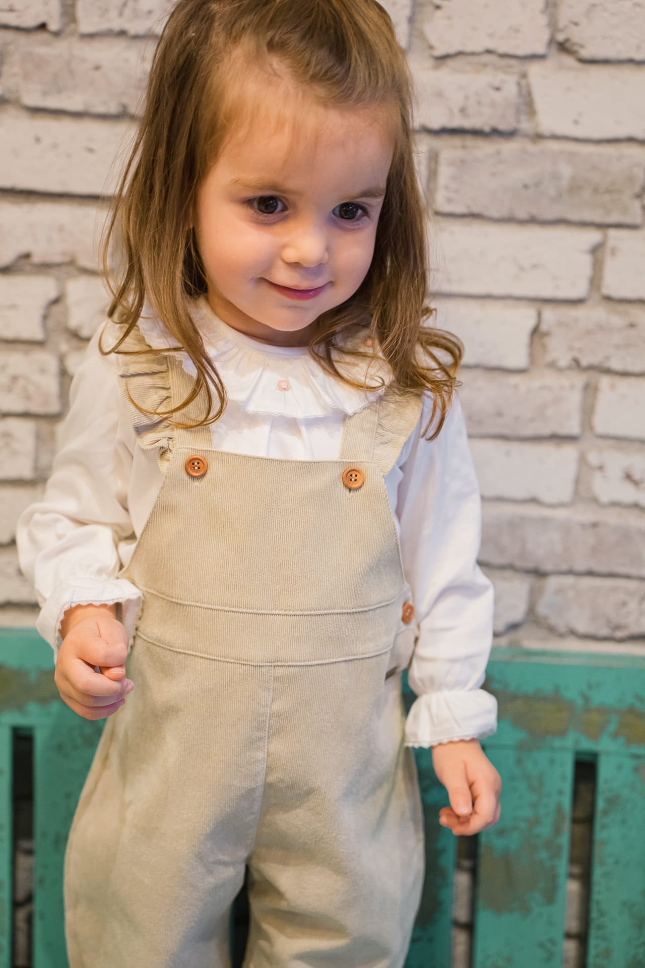 Jardinera niña cotele beige