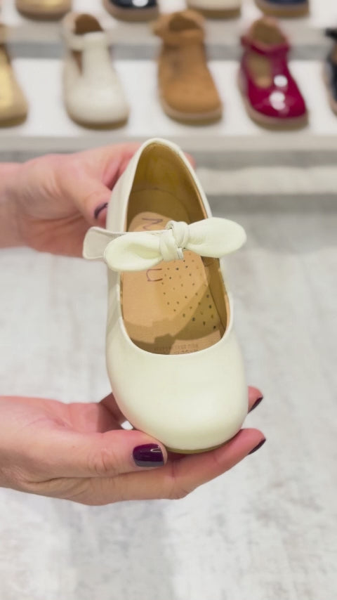Balerina nudo hueso
